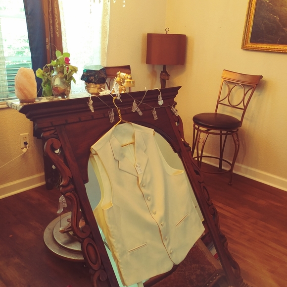 Mens Silk Vest - Picture 2 of 3